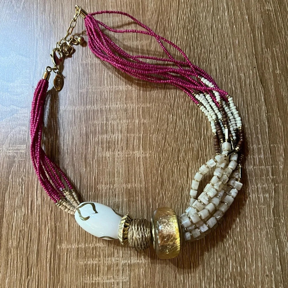 Fuscia pink short necklace statement chicos seed bead large bead acrylic